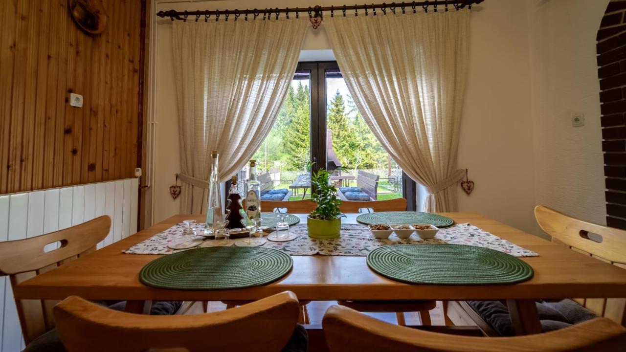 Zimski San Ravna Gora Exterior foto