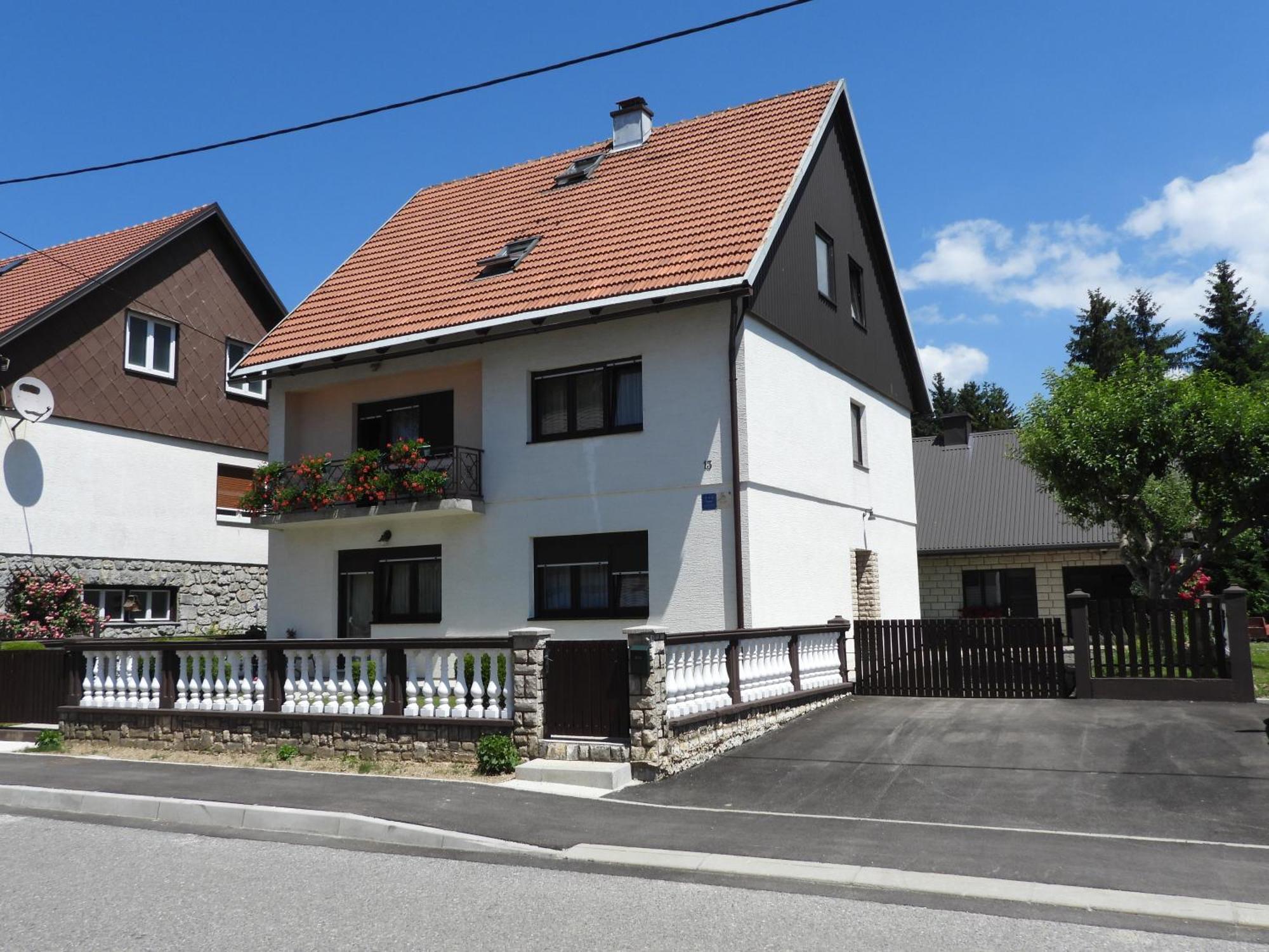 Zimski San Ravna Gora Exterior foto